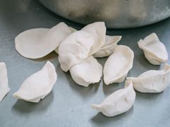 -黄阿姨锅贴大王(万航渡路店)