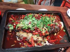 -小雷家烤鱼家常菜