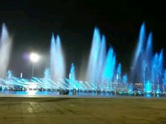 -东港音乐喷泉广场