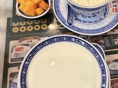 -广信牛奶甜品世家(台东店)