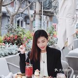 一般蓝色 但是我们吃了2口就觉得太甜了