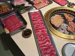 -蚂蚁洞·烤肉大营地(上海静安大悦城店)