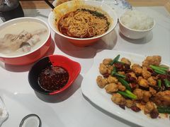 -彭记老妈蹄花(文化路店)