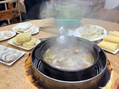-濠轩阁特色生蚝火锅(水湾路店)
