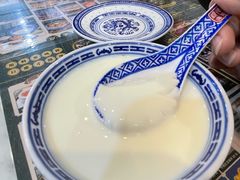 -广信牛奶甜品世家(台东店)