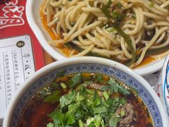 -李双猪·小龙虾·烧烤·羊肉煲(乐山店)