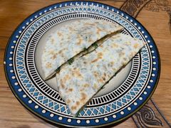 阿拉善驼肉沙葱馅饼-格日勒阿妈蒙古厨房(新华广场店)