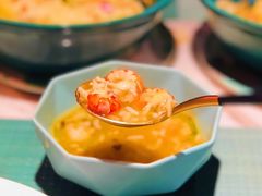 招牌小龙虾红汤泡饭-蜜桃花开·中西融合菜E&W(南长街店)