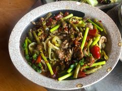 鸡杂绿豆粉-郑件洋芋饭庄
