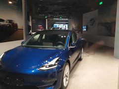 -TESLA 特斯拉(上海太古汇体验店)