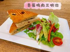青酱鸡肉三明治-JamaicaBlue(新城国际店)
