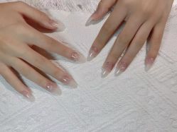 -纤纤玉手美甲美睫美容