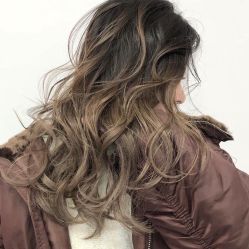 -茶发Salon·烫发染发理发