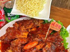 -喇喇排骨火锅·传统韩式脊骨汤(望京西园总店)