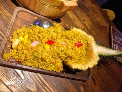 菠萝炒饭-胡桃里音乐酒馆(白云五号T5 MALL店)