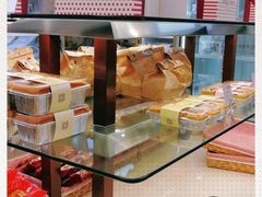 -红宝石·鲜奶小方·海派西点房(南丹店)