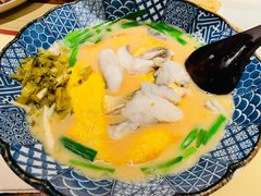 -荣家黄鱼面(前滩太古里店)