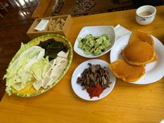 -鲁朗边巴次仁农家石锅