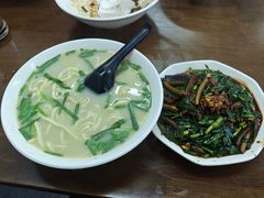 -三百碗宝应长鱼面(板仓街店)