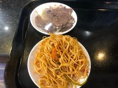 -陇上全荟兰州传统牛肉面(延吉路店)