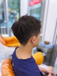 -豪斯塔美发连锁