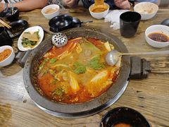 -灶知轩湘西石锅鱼(万佳广场店)