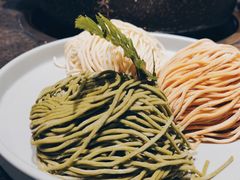 三色有机菜汁面-煲宫猪肚鸡(昆山金鹰国际购物中心店)