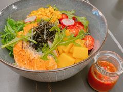 烤三文鱼沙拉-PlantsEatery·植物食堂(REX春熙店)