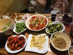 -霄汉牛三鲜湖北砂锅菜(万松园2店)