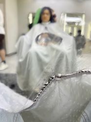 -苏豪路易士·嘉玛发廊
