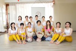 -亚太瑜伽普拉提学院