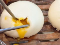 迷你金汤流沙包-凤凰楼酒家·粤宴点心(华强北店)