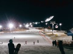 -中旅松花湖滑雪场