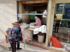 高炉烧饼-帖老大羊肉汤烩面烧烤(康复后街总店)