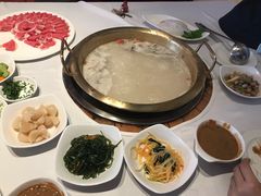 -天宜隆蘑菇宴火锅(石景山旗舰店)