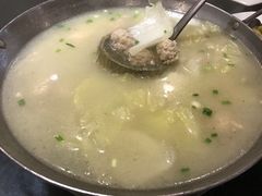 锅仔白菜丸子-观城阁家常菜·烤鱼·锦州烧烤(崇文门店)