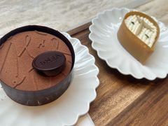 -VERIE BAKEHOUSE
