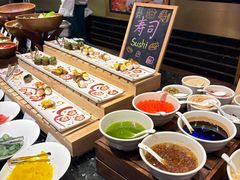 -古井假日酒店金桂冠旋转自助餐厅(长江东路店)