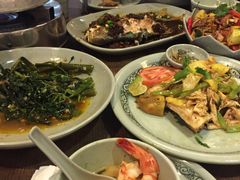 -大头虾越式风味餐厅(光明广场店)
