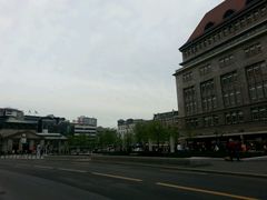 -卡迪威百货