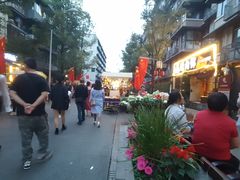 -泡桐树街