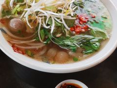 特别牛肉河粉-大头虾越式风味餐厅(光明广场店)