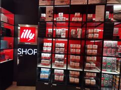 -文艺复兴百货(米兰大教堂广场店)