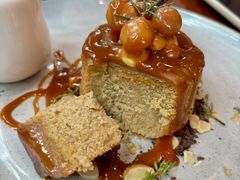 -Chom Cafe and Restaurant