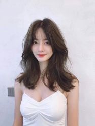 -BULB STUDIO 巴柏明星发型工作室