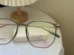 -爱视眸Eyeblling眼镜·依视路·蔡司镜片折扣店(百联南方商城购物中心)