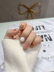 -丫丫NAIL日式自助美甲美睫沙龙