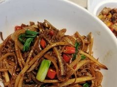 -味上湘菜馆(岳麓山店)