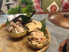 -慢丽江·云南野生菌土鸡锅(付家庄店)