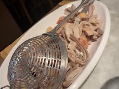 -尚尚仙·酸汤猪手·猪肚鸡火锅(华联万柳购物中心店)